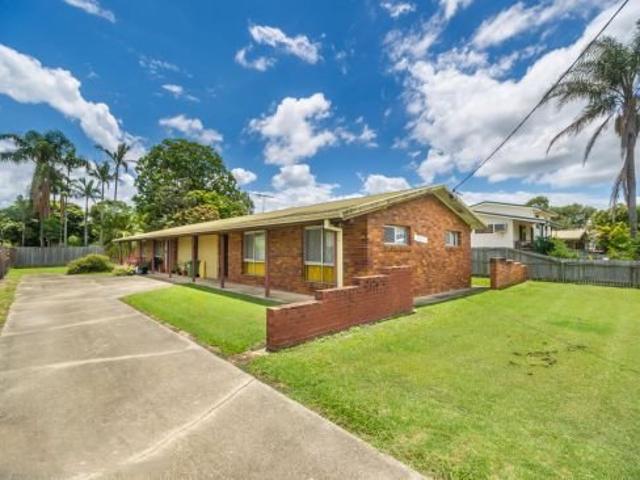 6S1 2 BED/1 BATH/1 CAR MOVE IN NOW!
