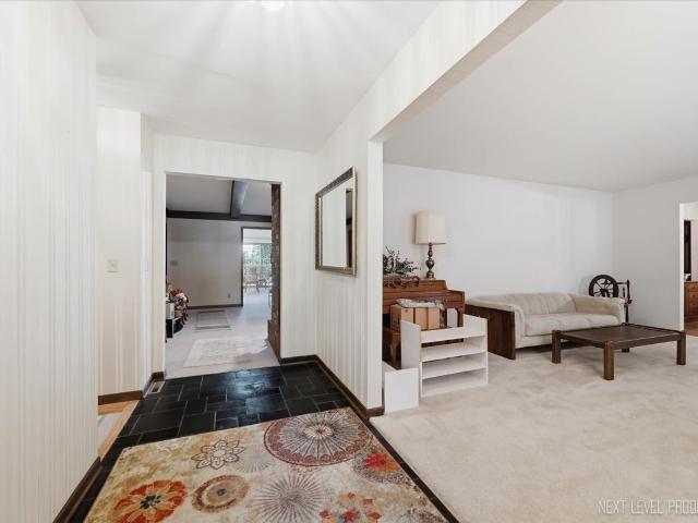 6S383 Shagbark Lane