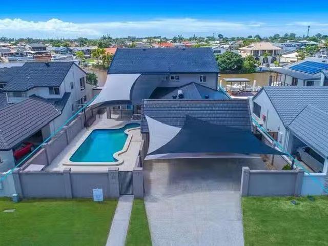 73 Tradewinds Avenue, Paradise Point, QLD 4216