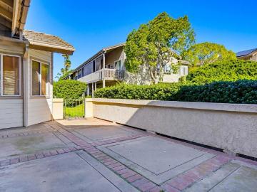 73 Via Casitas