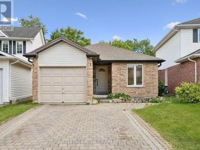 73 Waxwing Crescent, Guelph Kortright Hills, ON, N1C 1E3 house for sale | Listing ID X13713 | Royal LePage