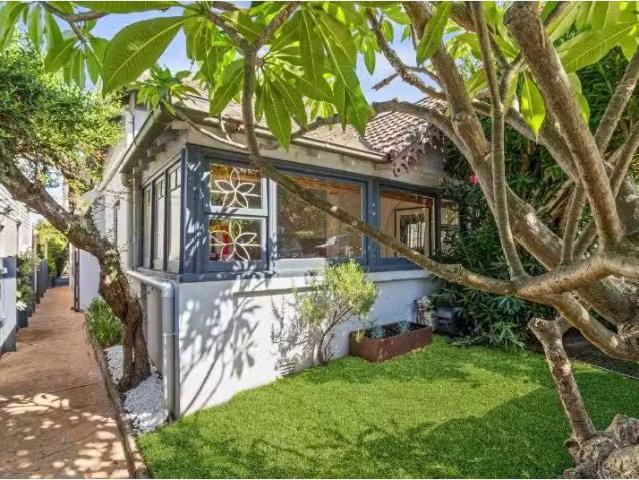 73 Wellington Street, BONDI BEACH House for rent Listed by R&.