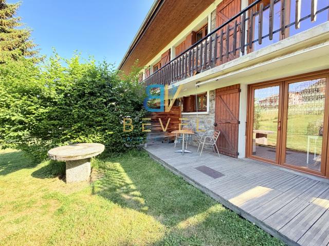 73 ALBIEZ MONTROND Ensemble immobilier 3 logements et mu. 181m² Albiez Montrond