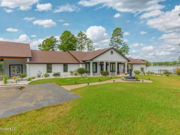 73 Baracuda Drive, Hattiesburg, US, MS