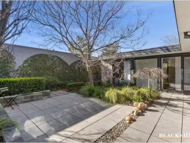 73 Chirnside Circuit, Kambah House for rent Listed by Taylor.