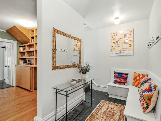 73 Clarence Avenue SE