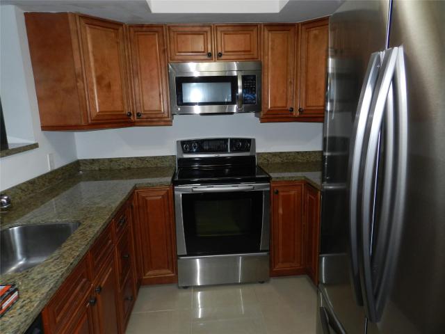 73 Deer Creek Rd, Unit 103, Deerfield Beach, FL 33442 | MLS #F10507