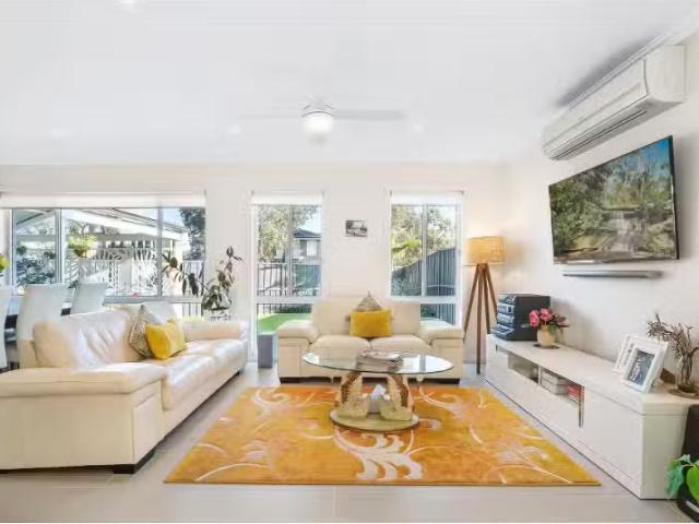 73 Elmstree Road, Kellyville Ridge House for rent Listed by S.