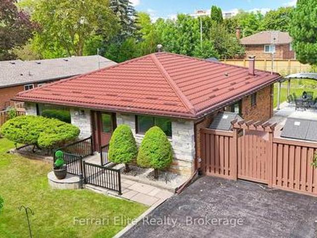 73 Farley Crescent, Toronto, ON, M9R 2A5 house for sale | Listing ID W13685 | Royal LePage