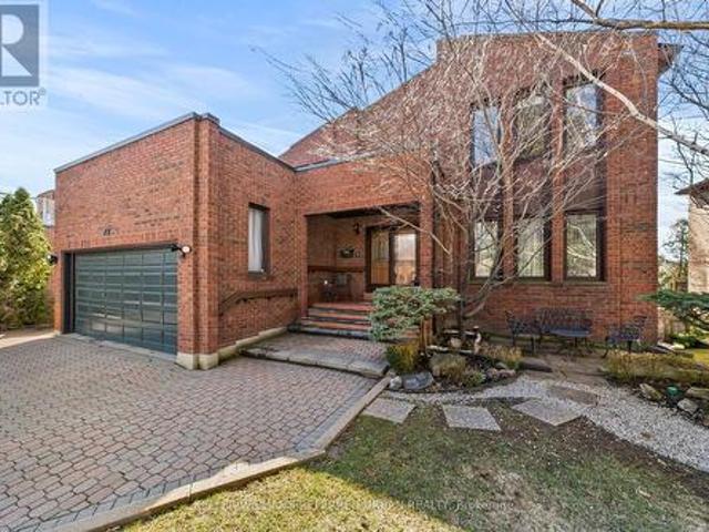 73 Garnier Court, Toronto, ON, M2M 4C8 house for sale | Listing ID C13778 | Royal LePage