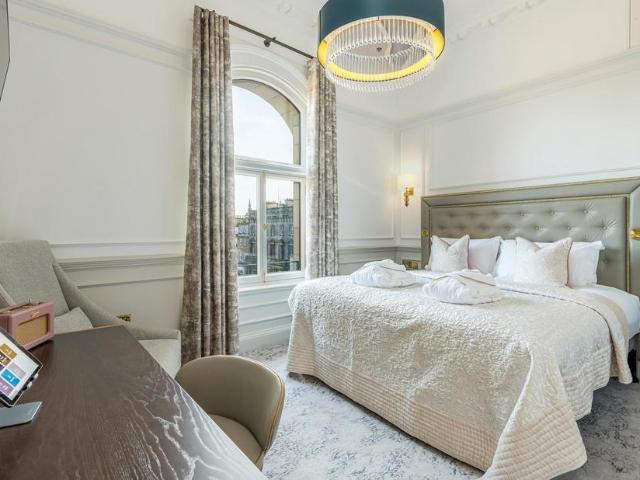 73 George Street, City of Edinburgh, EH2 3EE, United Kingdom | 1 bed apartment for rent #140656569 | Rentberry