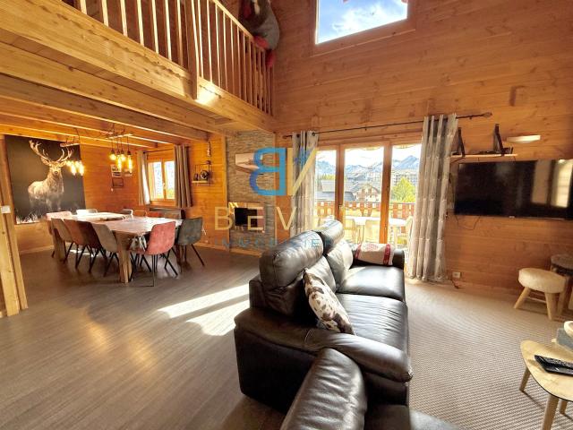 73 LA TOUSSUIRE CHALET D'EXCEPTION 200m2 Vue panoramiq. 182m² Fontcouverte la Toussuire La Toussuire