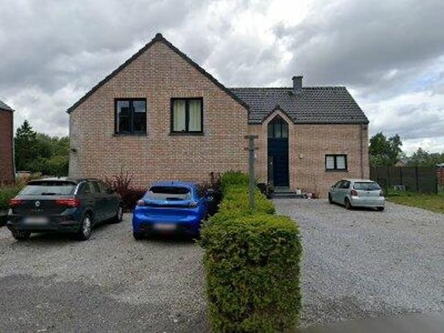 73 m2 apartment for rent in Chastre