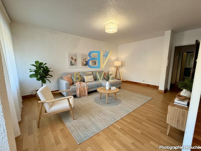 73 SAINT JEAN DE MAURIENNE Appartement T5 idéal Hyper centre Balcon Cave & Garage