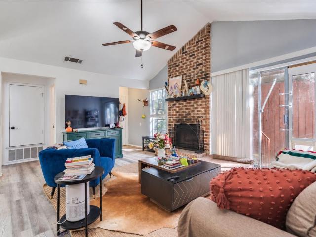 7004 Ivory Key Ct