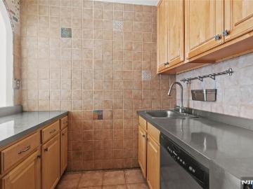7004 Kennedy Boulevard 31G, Guttenberg, US, NJ