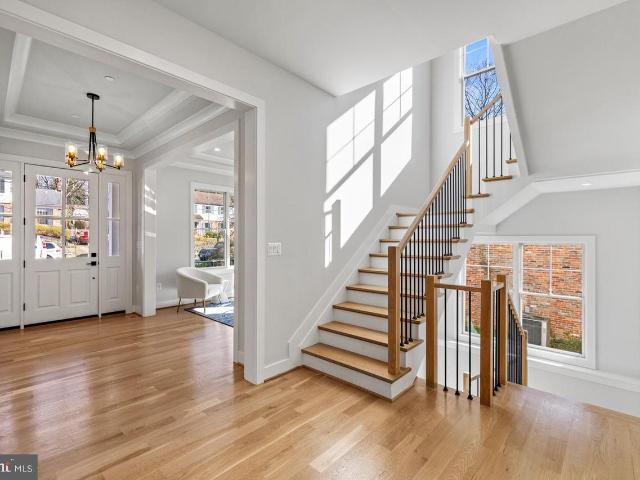 7008 Amy Ln, Bethesda, MD 20817 | MLS #MDMC2243