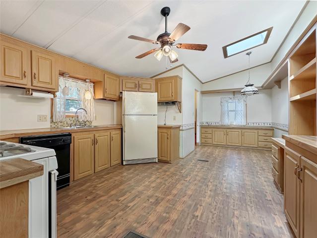 7000 crestview drive