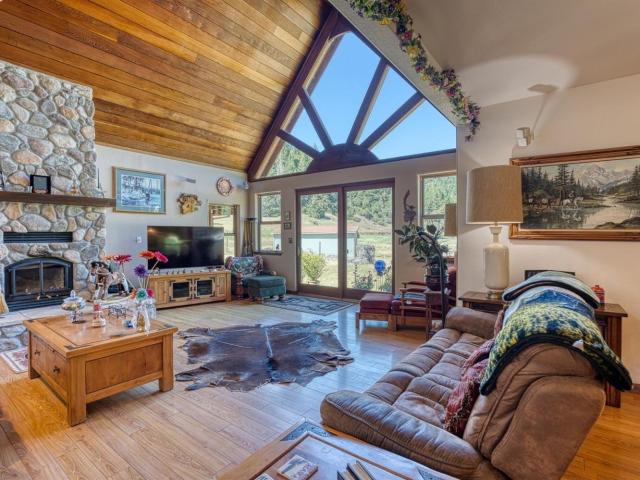 7001 Hearst Willits Rd, Willits, CA 95490 | MLS #326027