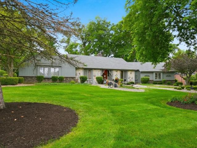 7003 Balmoral Dr, Fort Wayne, IN 46804