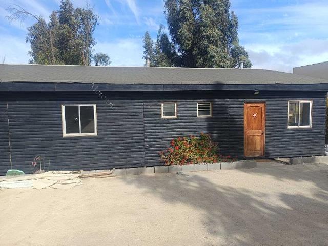 $ 700.000 Casa en Arriendo en Quintero 3 dormitorios 2 baños / Kutt Property