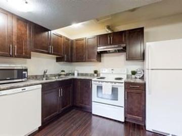 700 061 PRINGLE 8632 84 Street LOWER