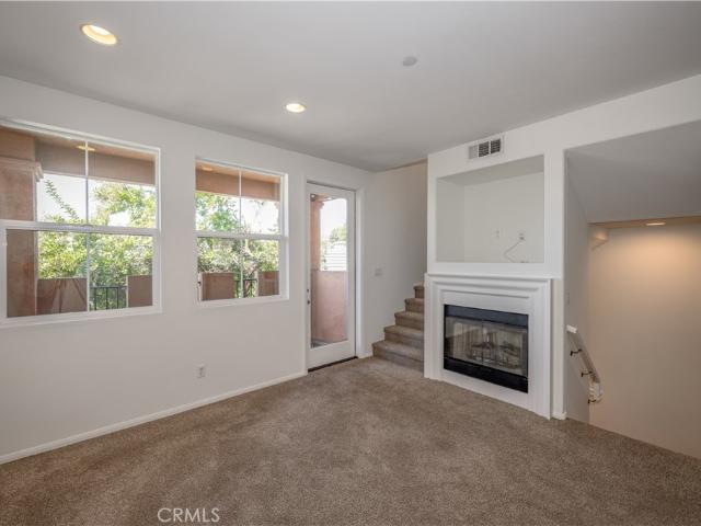 700 #102 S San Fernando Boulevard