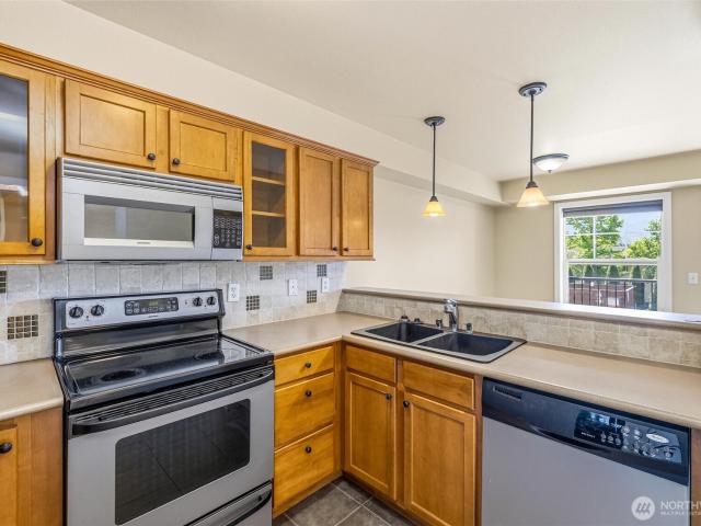 700 32nd Street # A202