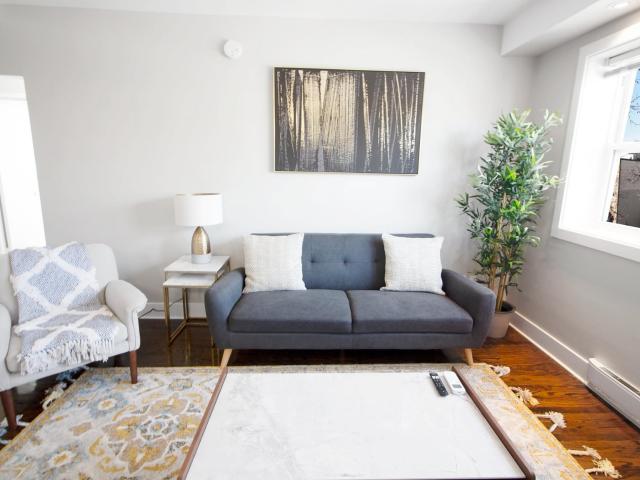700 Corydon Avenue One Bedroom Suite Type A Apartment for Rent