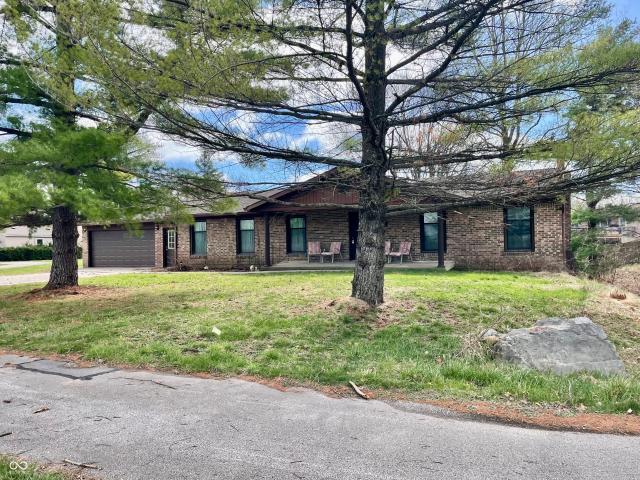 700 Albin Pond Rd, Greencastle, IN 46135 | MLS #22090