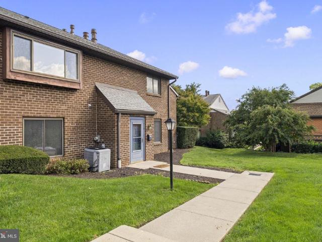 700 Ardmore Ave # 302