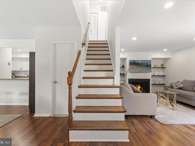 700 Ardmore Avenue # 614