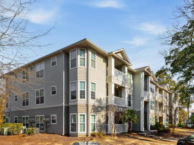 700 Daniel Ellis Drive 12104