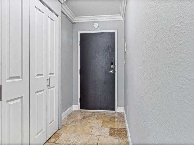 700 E 8th St Street # 4E