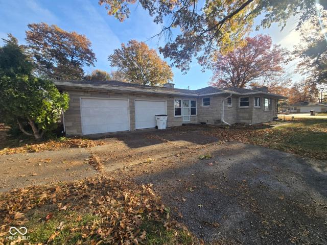700 E Mary Lane