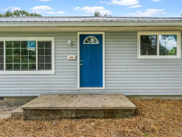 700 Florence Street