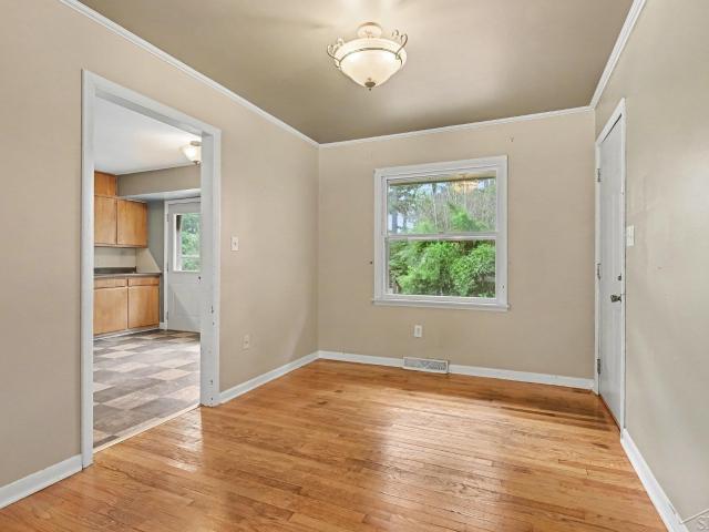 700 Knollwood Drive