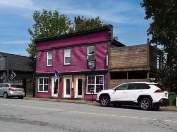 700 King Street, Bridgewater, NS, B4V 1B4 commercial for sal.