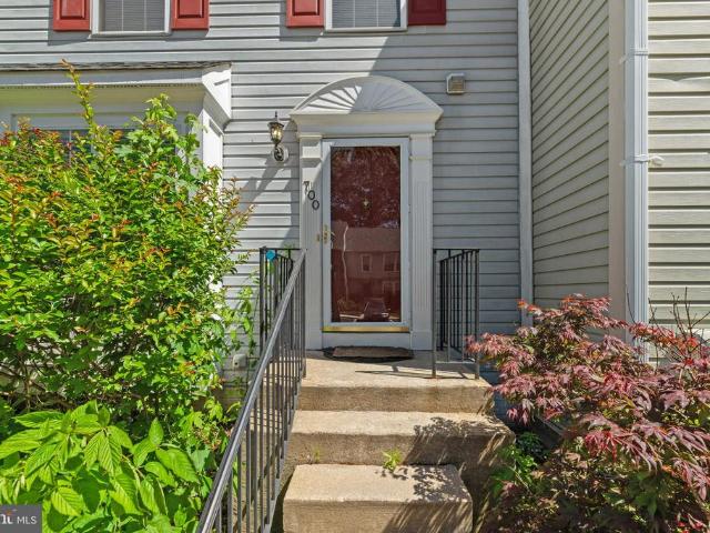 700 Lions Gate Lane