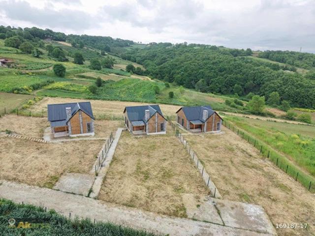 700 M2 ARSA İÇERİSİNDE RUHSATLI BAHÇELİ MÜSTAKİL VİLLA
