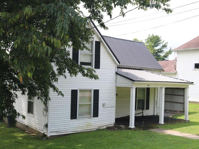 700 Main Street