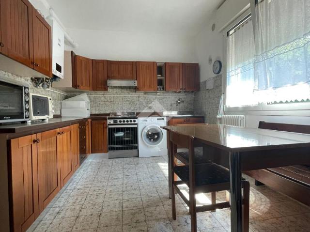 700 / mese, 101 Mq Tecnocasa.it 61225787