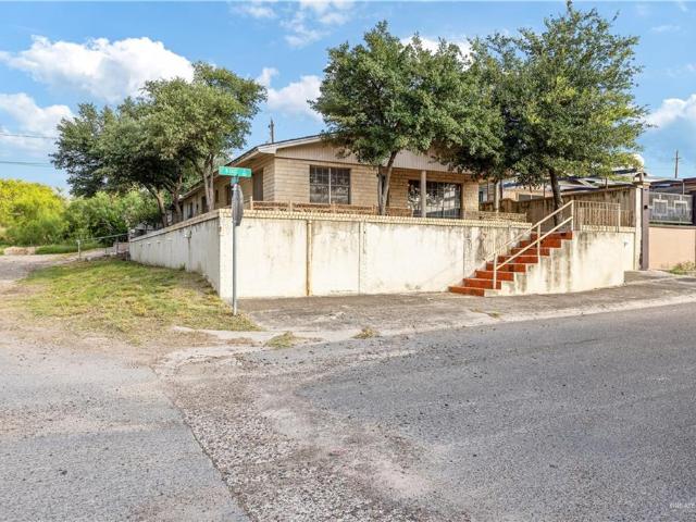 700 N East St, Rio Grande City, TX 78582 | MLS #475638