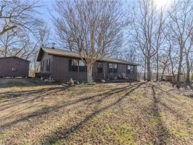 700 N HILLCREST ST, CLARKSVILLE, AR 72830