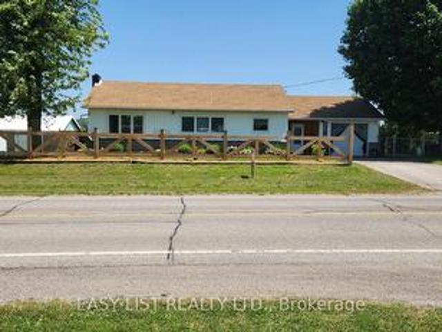 700 Norfolk County Road 28, Norfolk, ON, N0E 1G0 house for sale | Listing ID X13640 | Royal LePage