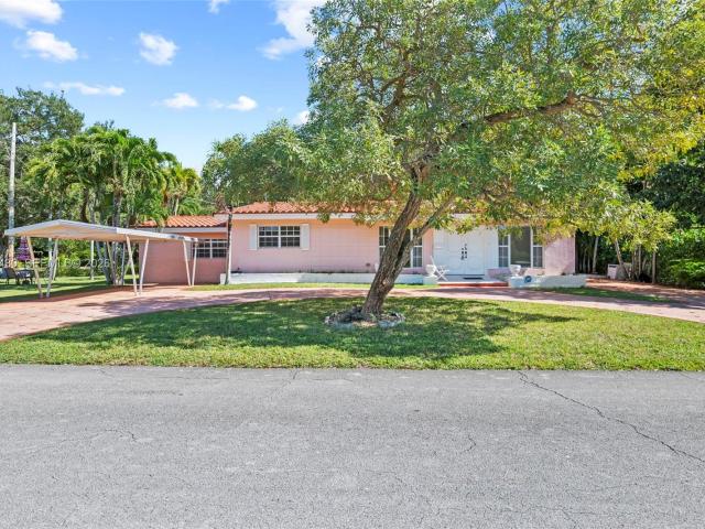 700 NE 118th St, Biscayne Park, FL 33161 | MLS #A11914