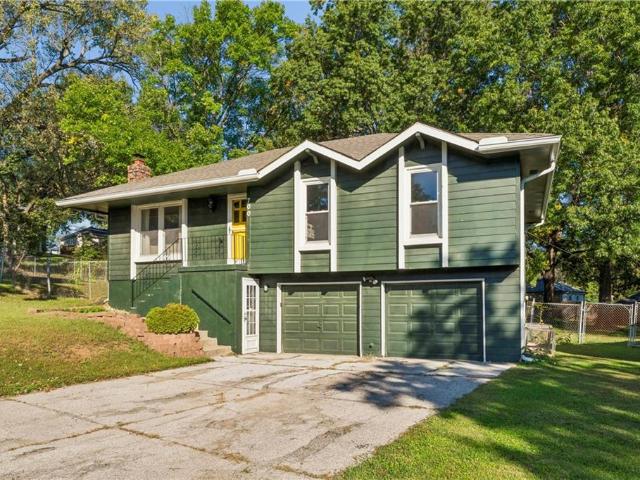700 NE 55TH Street