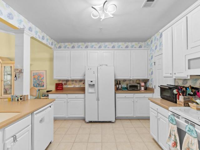 700 Pickering Dr. 202