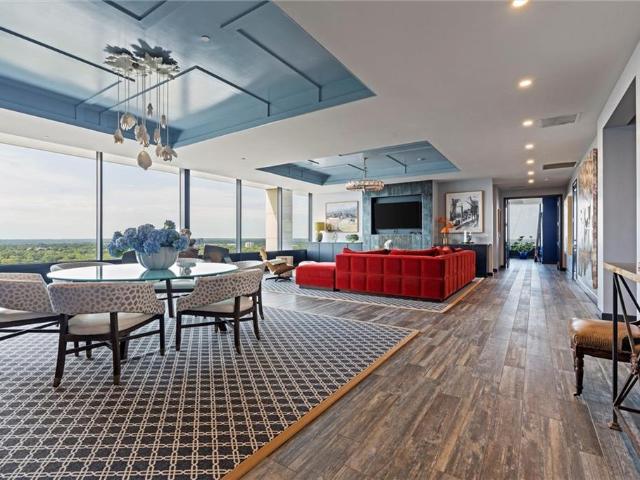 700 W 31st St, Unit 1804, Kansas City, MO 64108 | MLS #2623