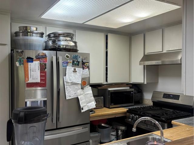 700 W 3rd